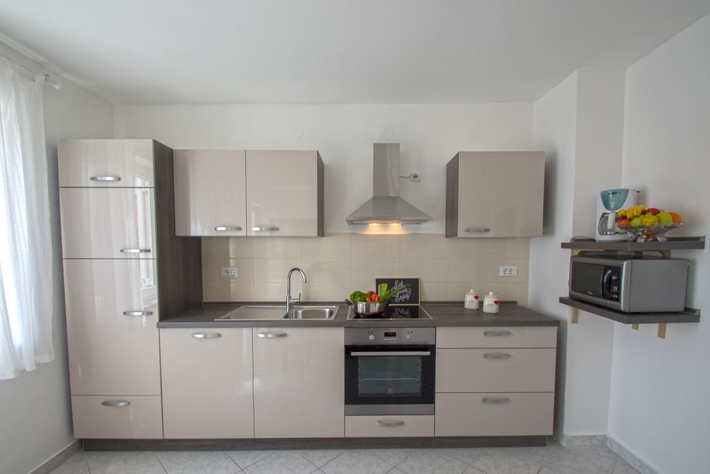 Apartment Marty Crikvenica Buitenkant foto