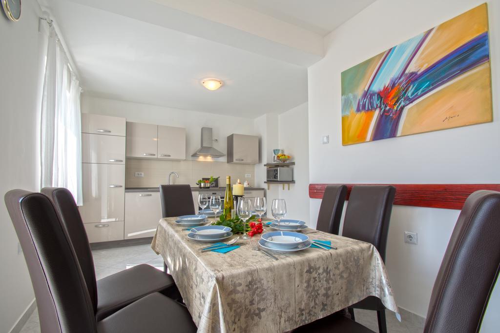 Apartment Marty Crikvenica Buitenkant foto
