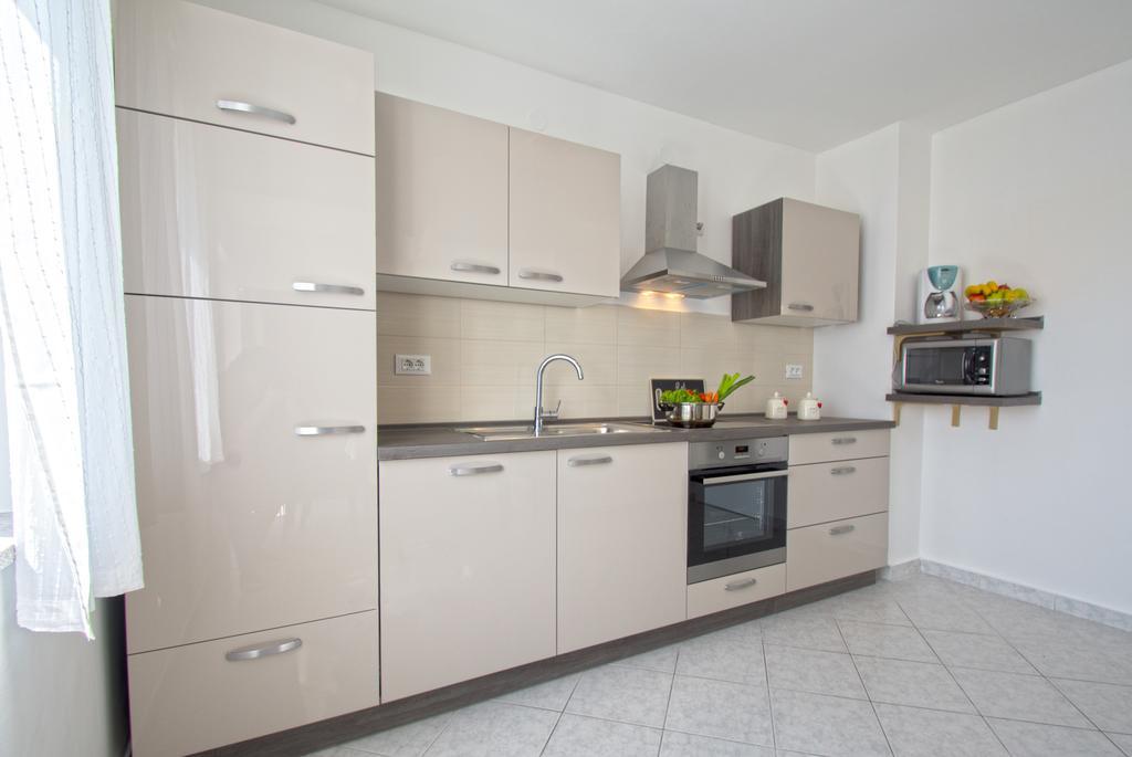 Apartment Marty Crikvenica Buitenkant foto