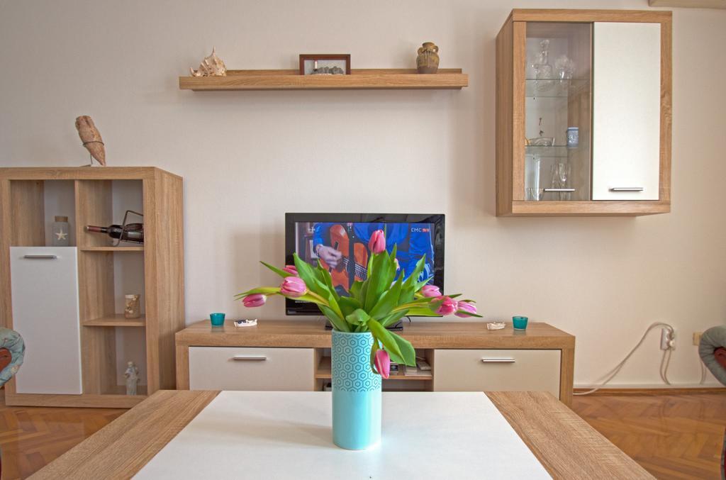 Apartment Marty Crikvenica Buitenkant foto