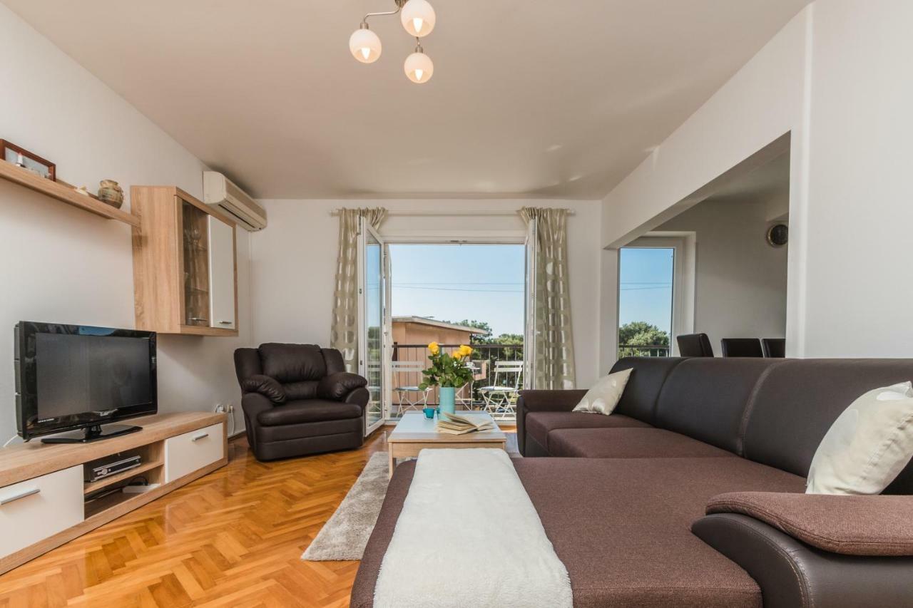 Apartment Marty Crikvenica Buitenkant foto