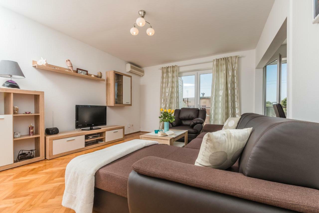 Apartment Marty Crikvenica Buitenkant foto